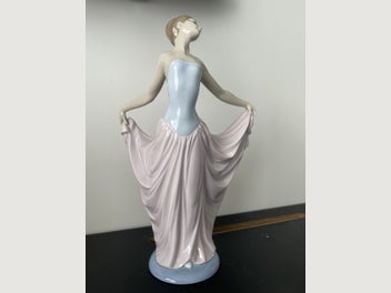 Image 1 of 6