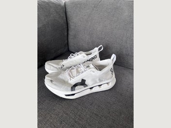 Image 1 of 7