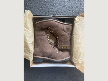 Image 1 of 8
