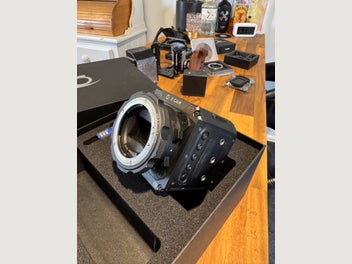 Image 1 of 6