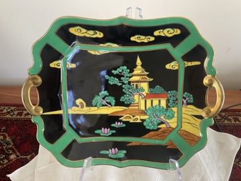 Image 1 of 6