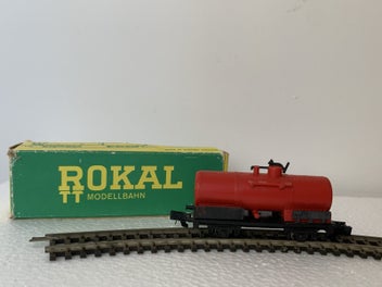 Image 1 of 8