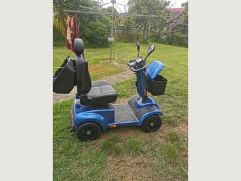 Image 1 of 6