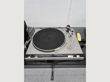 Image 1 of 7