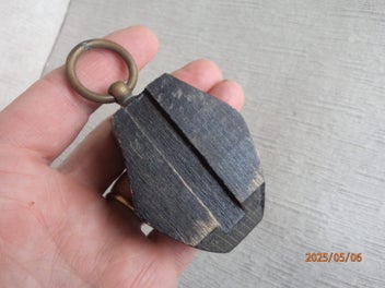 Image 1 of 4