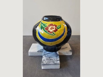 Image 1 of 7