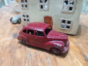 Image 1 of 5