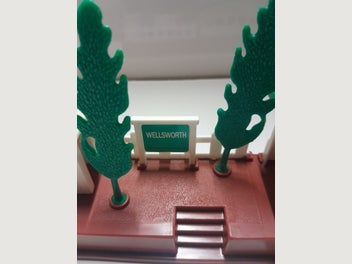 Image 1 of 7