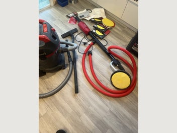 Image 1 of 7