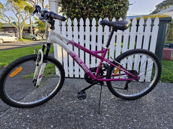 Image 1 of 6