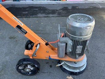 Image 1 of 6