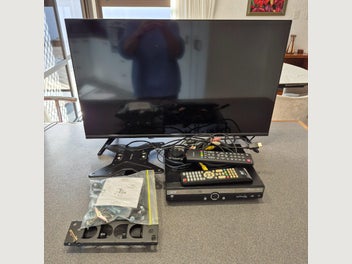 Image 1 of 7