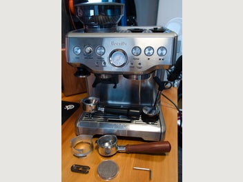 Image 1 of 7