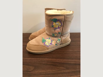 Image 1 of 6