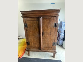 Image 1 of 6