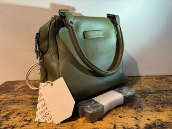 Image 1 of 6