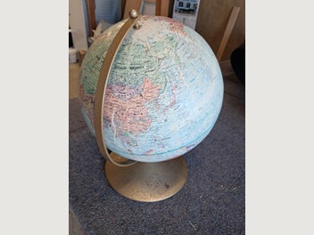 Image 1 of 4