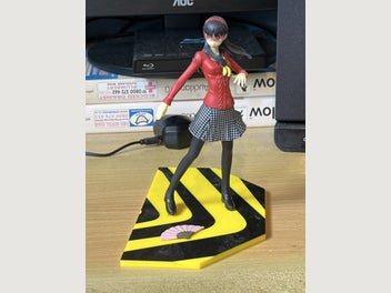 Image 1 of 8