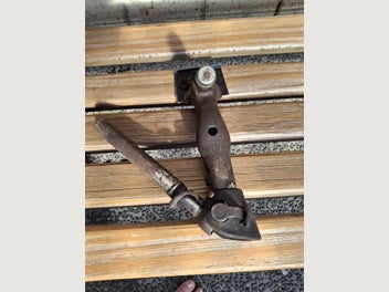 Image 1 of 4