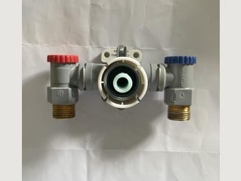 Image 1 of 7