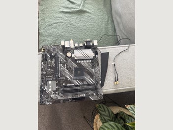Image 1 of 2