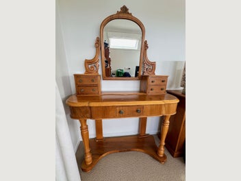 Image 1 of 5