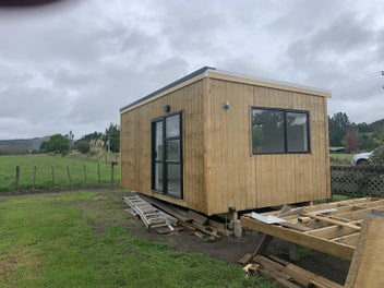 Image 1 of 7