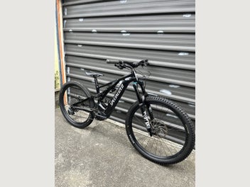 Image 1 of 18