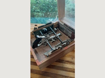 Image 1 of 4