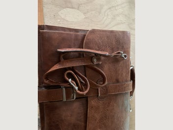 Image 1 of 7