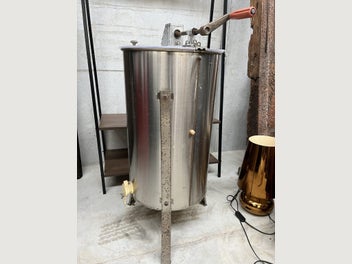 Image 1 of 2