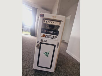 Image 1 of 4