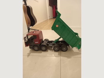 Image 1 of 4