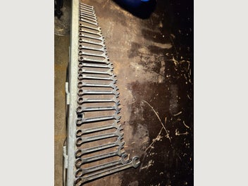 Image 1 of 7