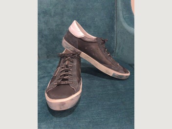 Image 1 of 6