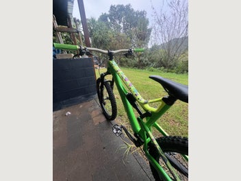 Image 1 of 8