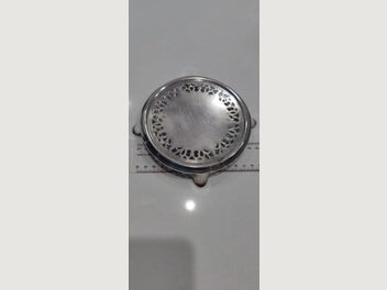 Image 1 of 3