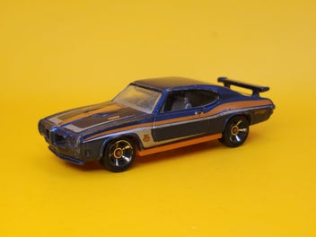 Image 1 of 7