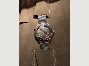 Image 1 of 8