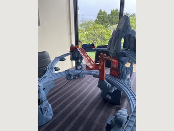 Image 1 of 7