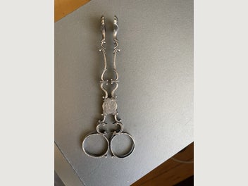 Image 1 of 4