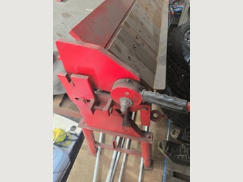 Image 1 of 2