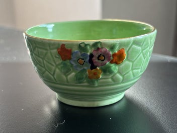 Image 1 of 6