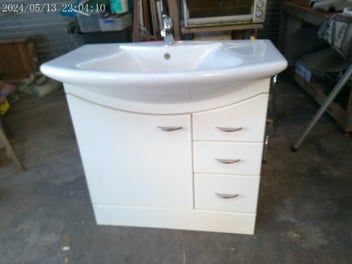 Image 1 of 2