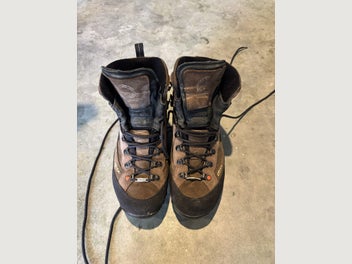 Image 1 of 5