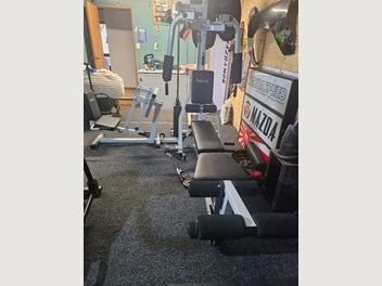 Image 1 of 7