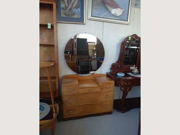 Image 1 of 8