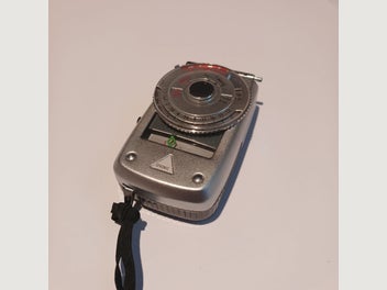 Image 1 of 4