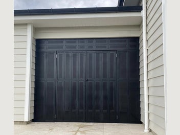 Image 1 of 5