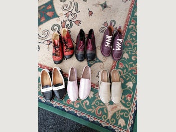 Image 1 of 7